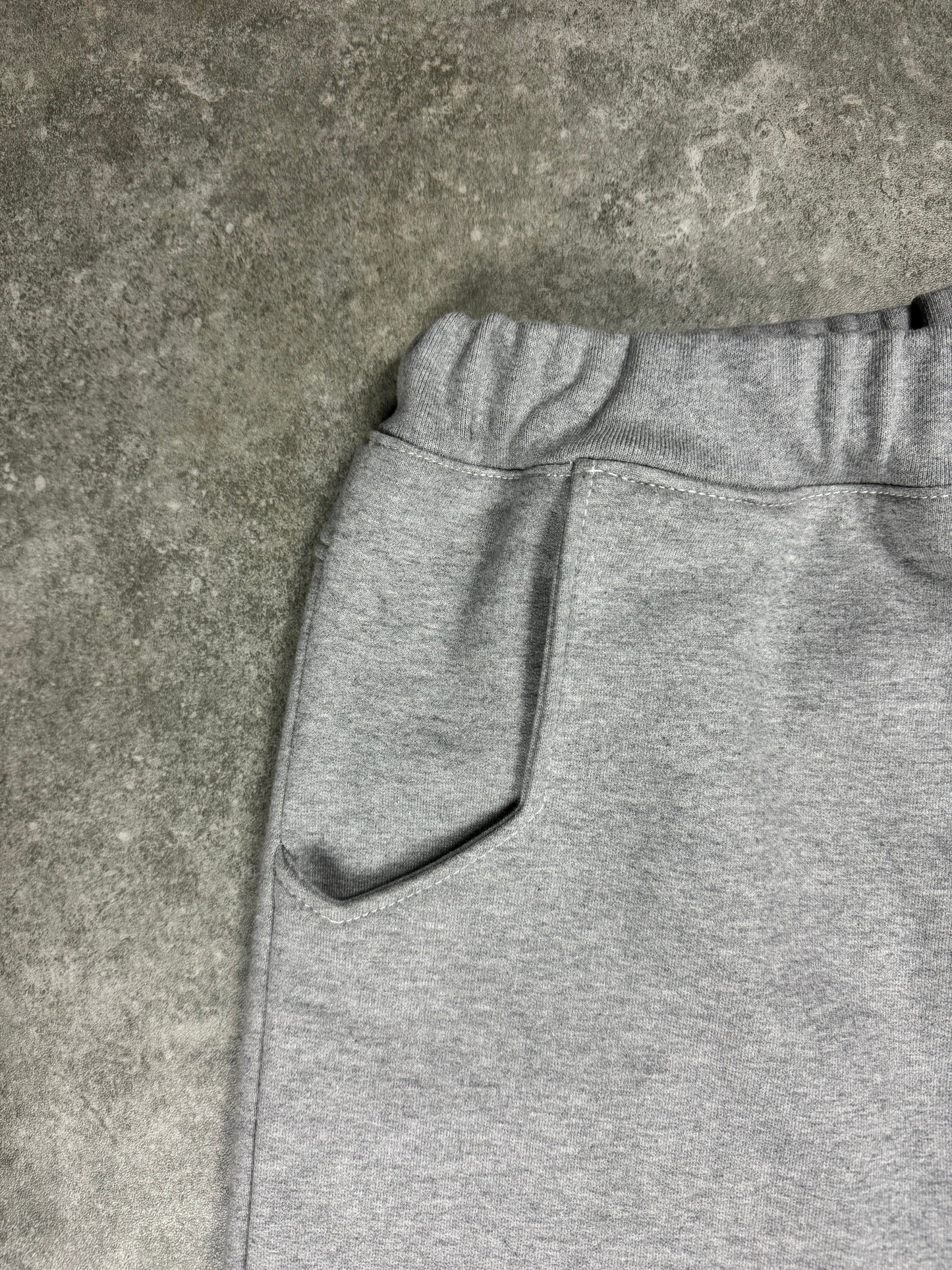 THE SWEATPANTS